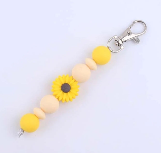 Daisy Beaded Keychain