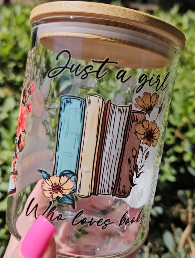 JUST A GIRL WHO LOVES BOOKS 15oz Glass Tumbler with Handle