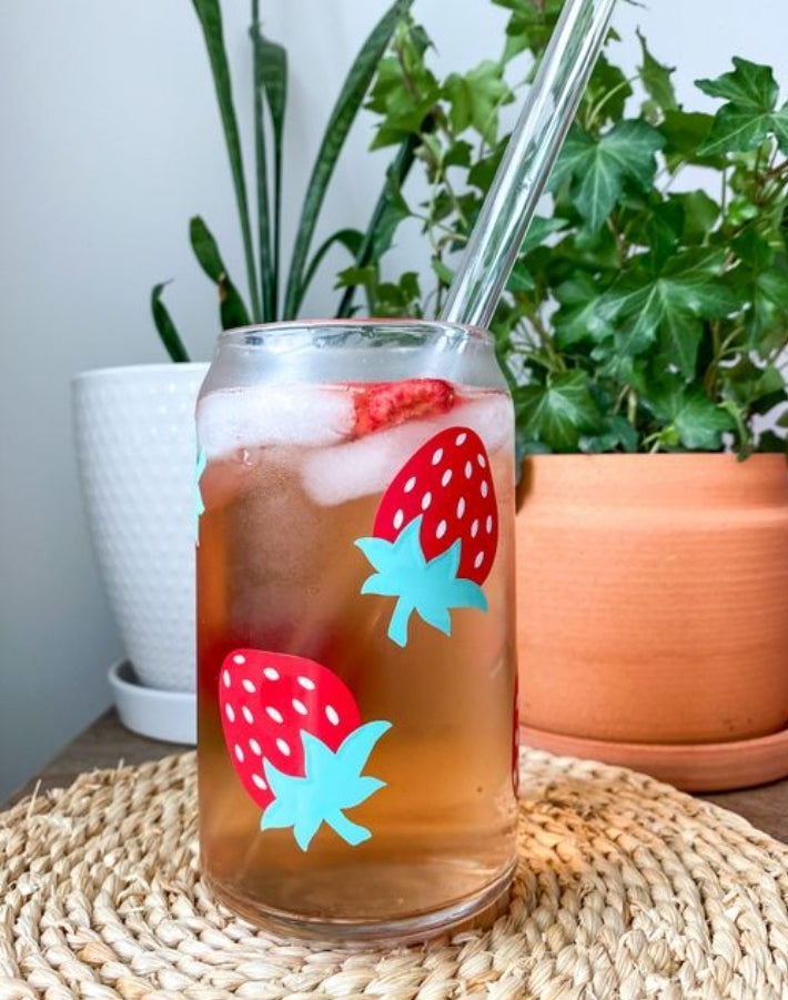 Strawberry Can Glass Cup w/Bamboo Lid & Straw