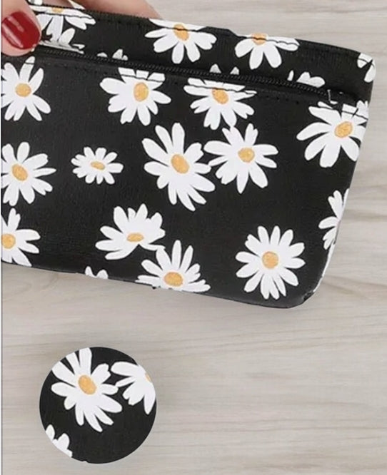 Daisy Coin Purse with Keychain