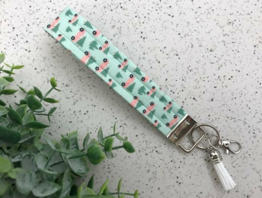 Pink Holiday Cars Scrunchie and Wristlet