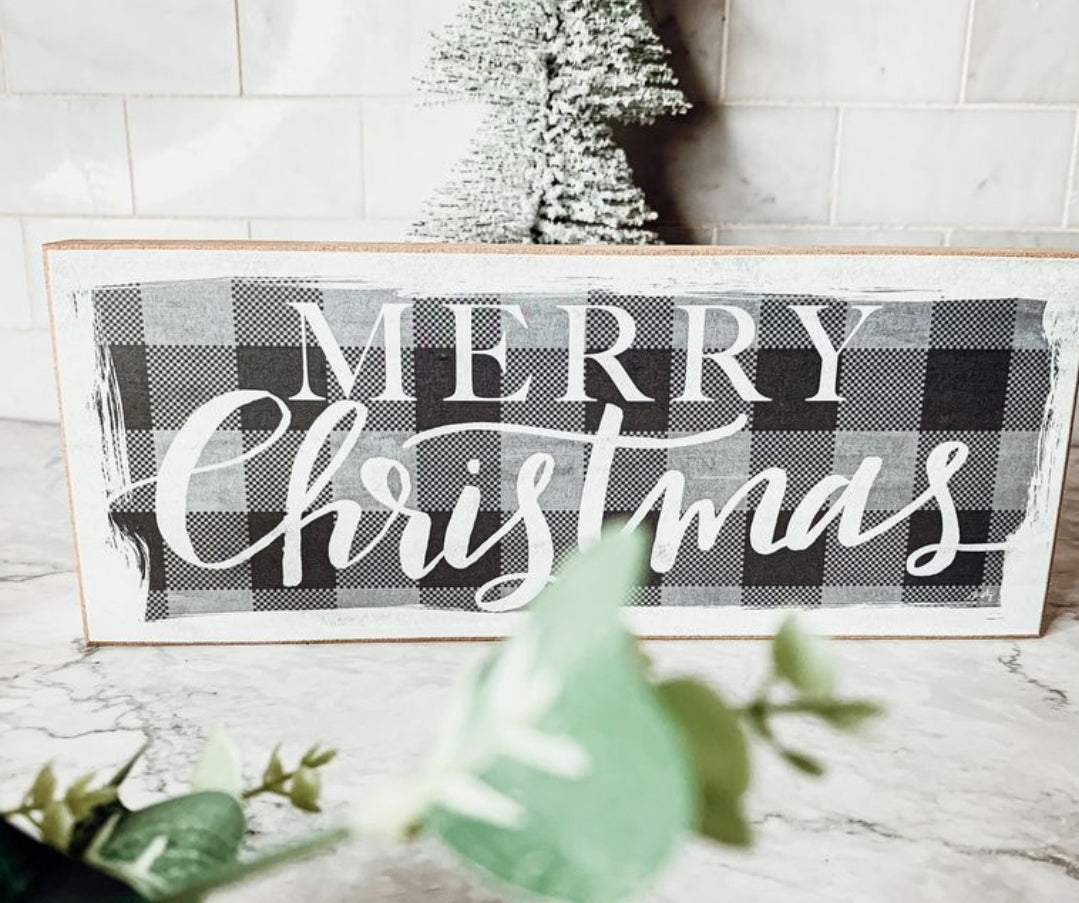 Gray Buffalo Checkered Merry Christmas Wooden Sign